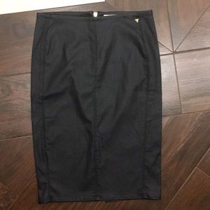 Guess coated skirt shiny M